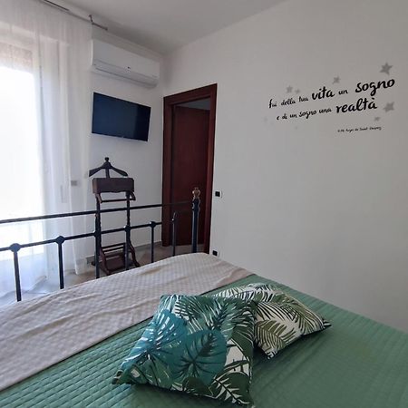 Green Rooms - Casa nel verde Pachino Esterno foto